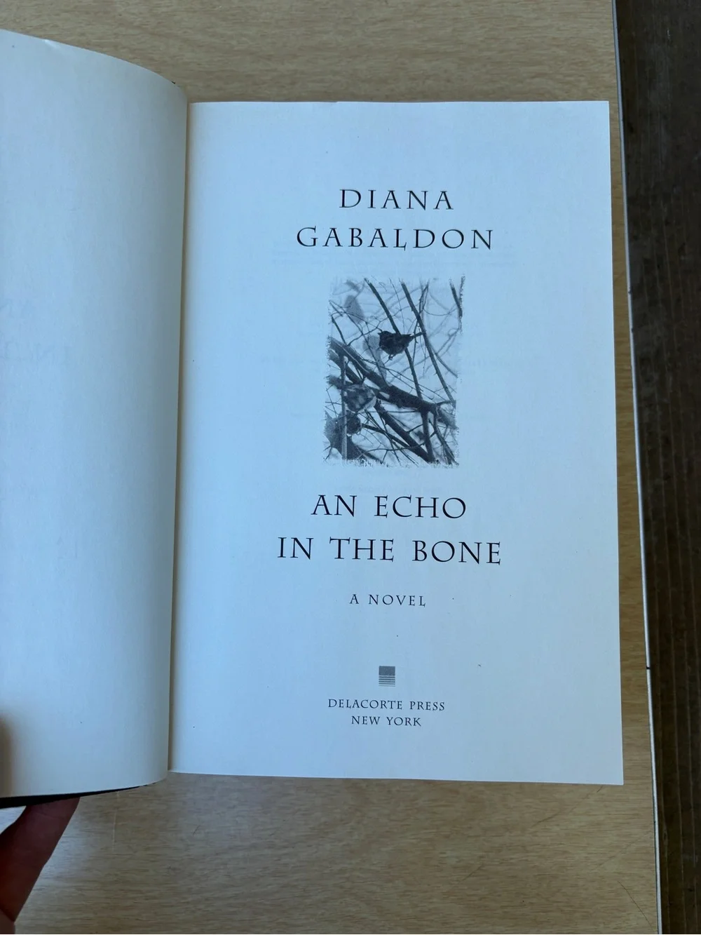 An Echo In The Bone Hardcover First Edition Book By Diane Gabaldon